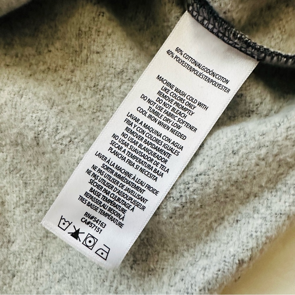 Calvin Klein cropped hoodie - Picture 7 of 8